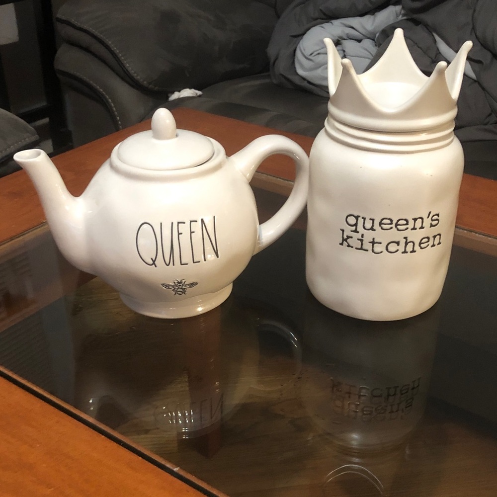 Queen's Kitchen White Ceramic Set - Picture 8 of 10